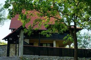 Fotografie z fotogalerie ubytování kuća za odmor Krašić v destinaci Donje Prekrižje