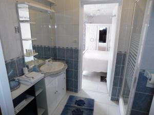 Koupelna v ubytování Chambre du Hamel