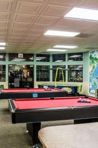 Biliár nebo kulečník v ubytování Desert Oasis Welk Resorts