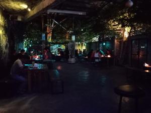 Φωτογραφία από το άλμπουμ του Bat & Arrow στην Παντάνγκ