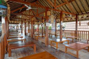 Galeriebild der Unterkunft RedDoorz @ Kampoeng Etnik Kebumen 2 in Kebumen