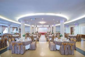Restaurace v ubytování Palace Hotel Vung Tau + 37 fotografií