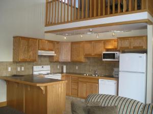 Köök või kööginurk majutusasutuses Fairmont Villas Mountainside