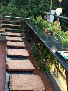 Balkón nebo terasa v ubytování Hoa Luan Hostel