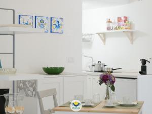 Virtuve vai virtuves zona naktsmītnē Peonia - appartamento