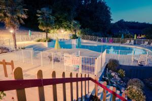 Bazen v nastanitvi oz. blizu nastanitve Chalet Cahors - 4 pers.