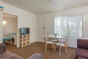 Gallery image of Jamaica Holiday Units in Forster