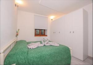 Gallery image of Appartamento sul Lago D'Idro Baitoni di Bondone TN - WiFi Free in Ponte Caffaro +15 photos