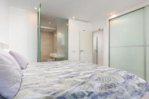 Kép The Waves, Luxurious 5*, Wifi, Olympic pool szállásáról Palm-marban a galériában