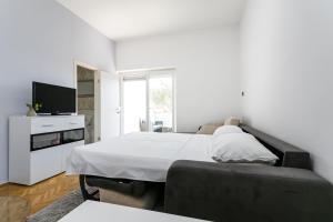 Gallery image of Apartments Mate Balote 54 in Krk