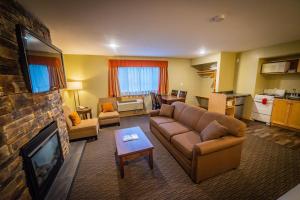 Posezení v ubytování Alpine Inn & Suites