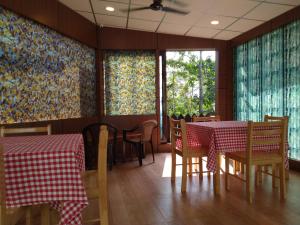 مطعم أو مكان آخر لتناول الطعام في Kevins Bed & Breakfast