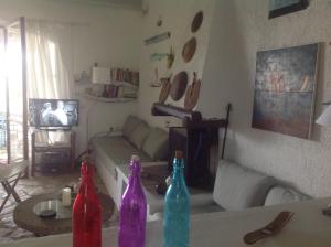 TV a/nebo společenská místnost v ubytování Alexandra villas