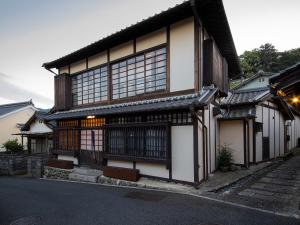 O edifício onde o ryokan está situado