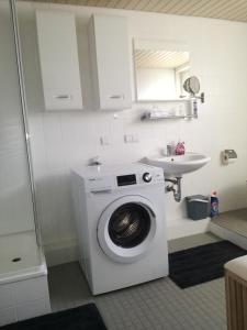 Kuchyň nebo kuchyňský kout v ubytování Ferienwohnung Mendig - Wasserschöpp