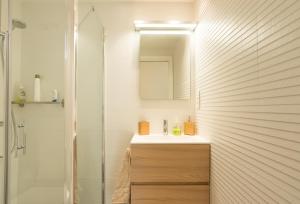 Fotografia z galérie ubytovania Gran apartamento en el centro histórico con parking gratuito 4 habitaciones por KEYWISE v destinácii Málaga