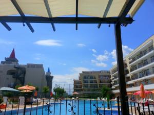 The swimming pool at or close to Menada Grand Kamelia Apartments