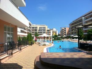 The swimming pool at or close to Menada Grand Kamelia Apartments
