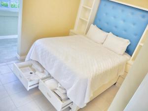 Imagen de la galería de Deluxe Point Village 52, en Negril