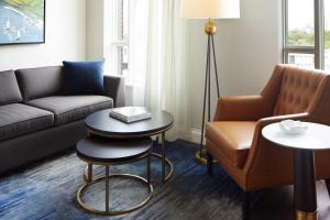 Posezení v ubytování The Whitney Hotel Boston