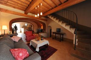 A seating area at Piccolo Borgo Gagnoni