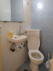 Paraskevi's House tesisinde bir banyo