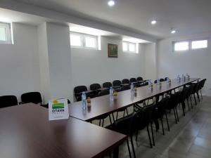 Ärikülastajate ala ja/või konverentsiruum majutusasutuses Villa Otava Lux SPA