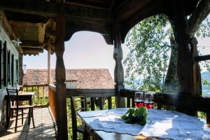 Balkon lub taras w obiekcie Das Holzpoidl
