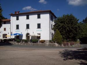 Gallery image of Albergo Ristorante Gualtieri in Barberino di Mugello