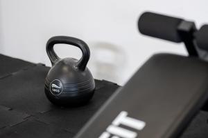 Posilňovňa alebo fitness centrum v ubytovaní Villa Voinic 2