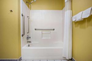 Gambar di galeri bagi Super 8 by Wyndham Crawfordsville di Crawfordsville