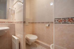 Koupelna v ubytování Monaco, sea view, bright studio + 18 fotografií