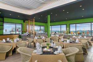 Restoran atau tempat lain untuk makan di Best Western Green Hill Hotel