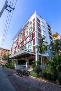 Gallery image of Crystal Jade Hotel in Rayong