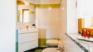 A bathroom at Residence Primavera