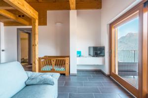 A television and/or entertainment centre at Residence Primavera