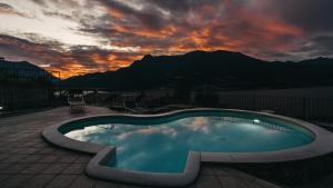 A general mountain view or a mountain view taken from the holiday home