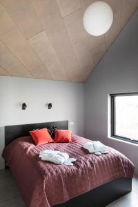 Postel nebo postele na pokoji v ubytování Luxury house, Golden Circle getaway - Private hot tub and sauna