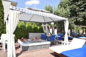 Zahrada ubytování Krikonis Hotel