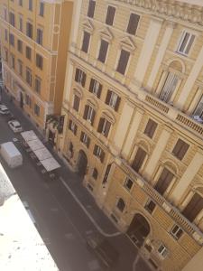 ローマにあるPitagora Houseの建物前通りの見晴らし
