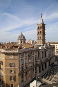 Foto Roomas asuva majutusasutuse Biancorèroma B&B galeriist