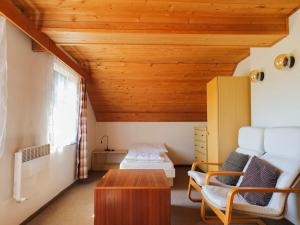 Postel nebo postele na pokoji v ubytování Holiday Villa Ruprechtice