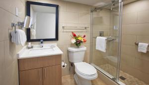 Um banheiro em Divi Southwinds Beach Resort