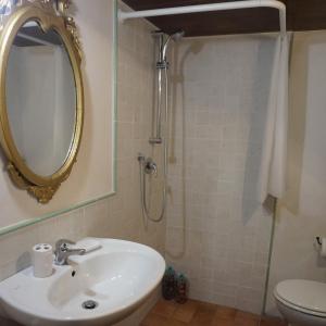 A bathroom at Villa Acadirospi