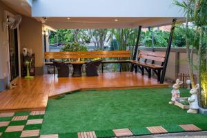 Zahrada ubytování GetZleep House Sattahip