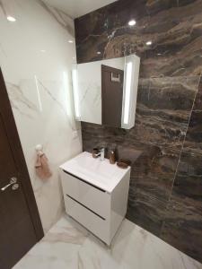 Vonios kambarys apgyvendinimo įstaigoje City Center Lux Apartment