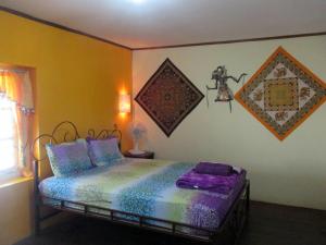 Imagen de la galería de MJR Ticketing Guest House, en Ruteng