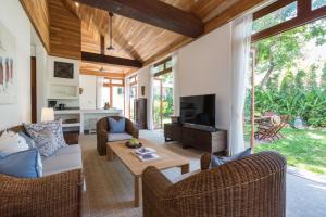 TV/trung tâm giải trí tại PAPAYA GARDEN VILLA