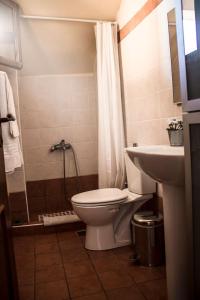 Bagno di Seaview Symphony Appartments-Yiannis
