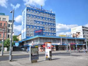 Budova, kde se hotel nachází